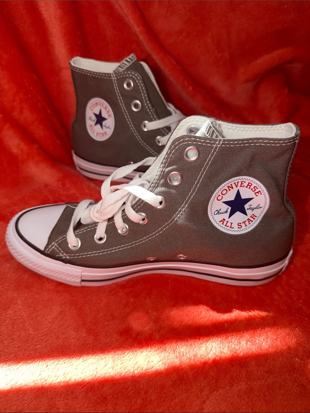 New Converse Allstars Women’s 7 High Top Sneakers Gray with White Accents